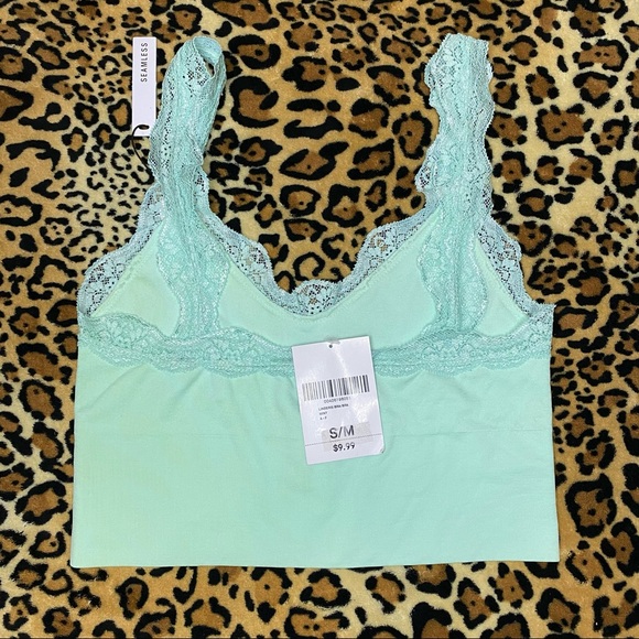 NWT Forever 21 Lace Lingerie Bra/ Crop Top - Picture 2 of 4